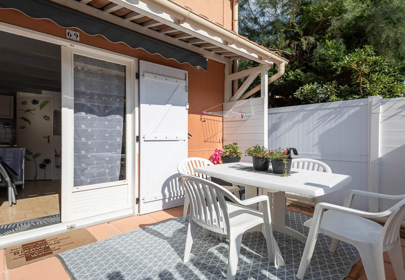 Appartement à Agde - Logement avec belle terrasse- 4 pers