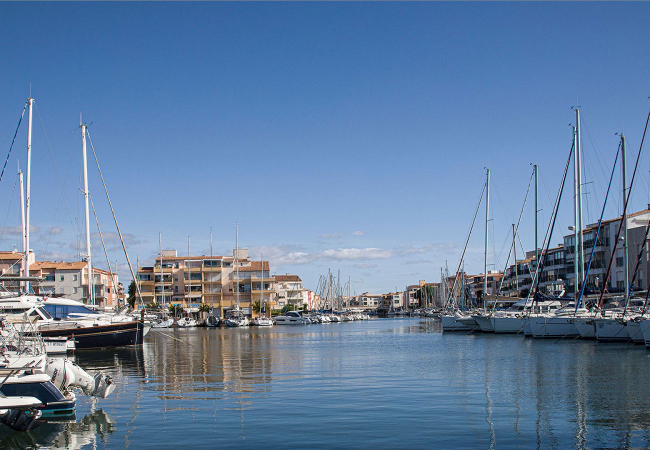 Studio à Agde - Studio 2/3 pers avec petite terrasse