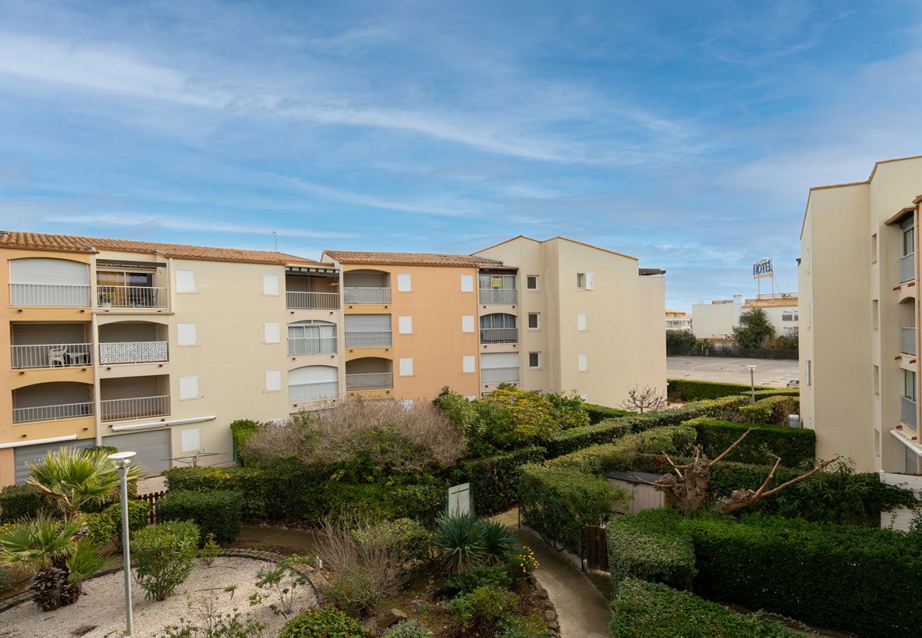 Appartement à Agde - Appt lumineux 6 pers, balcon vue jardin