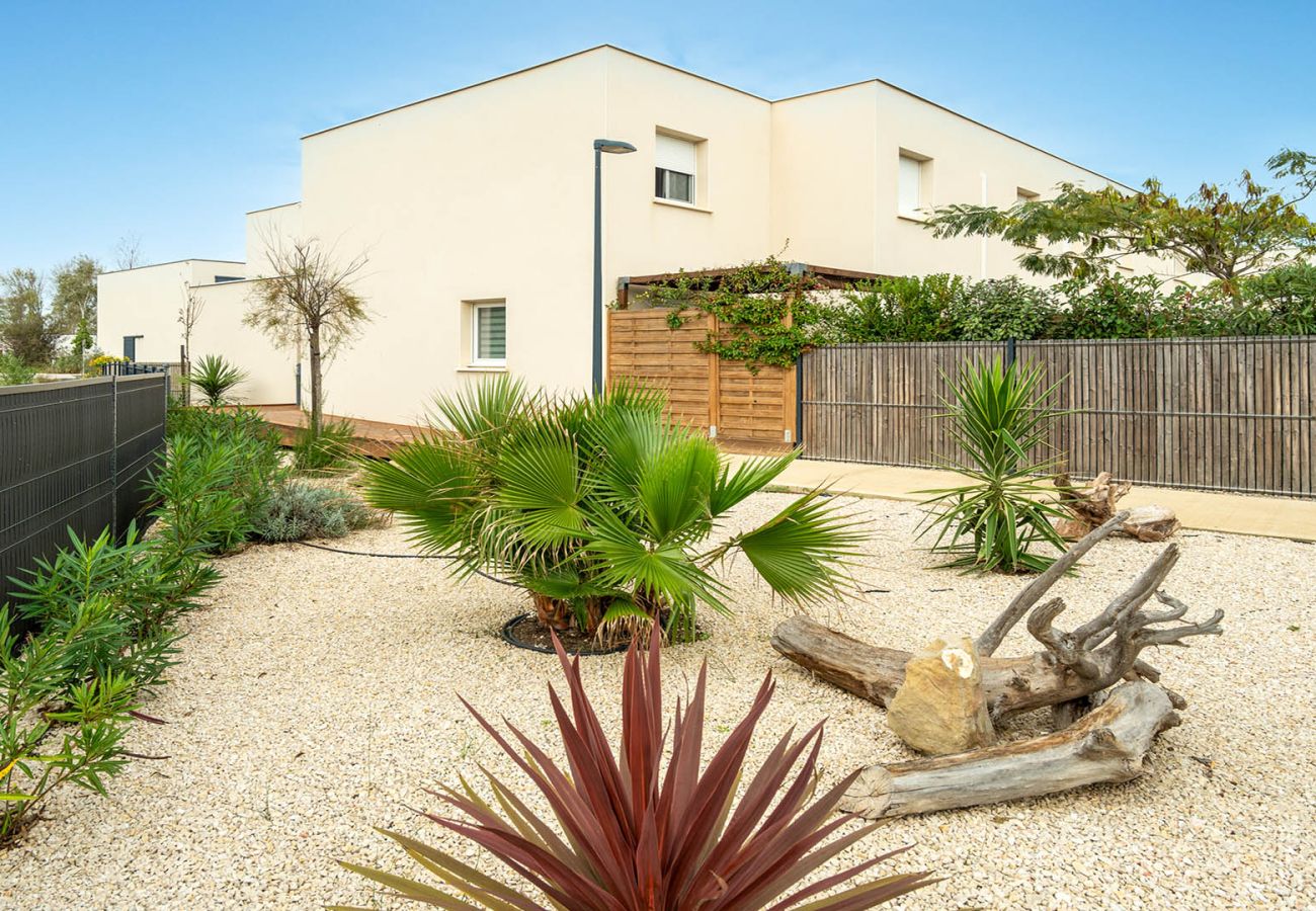 Villa à Sérignan - Jolie maison avec jardin proche plage 6 personnes