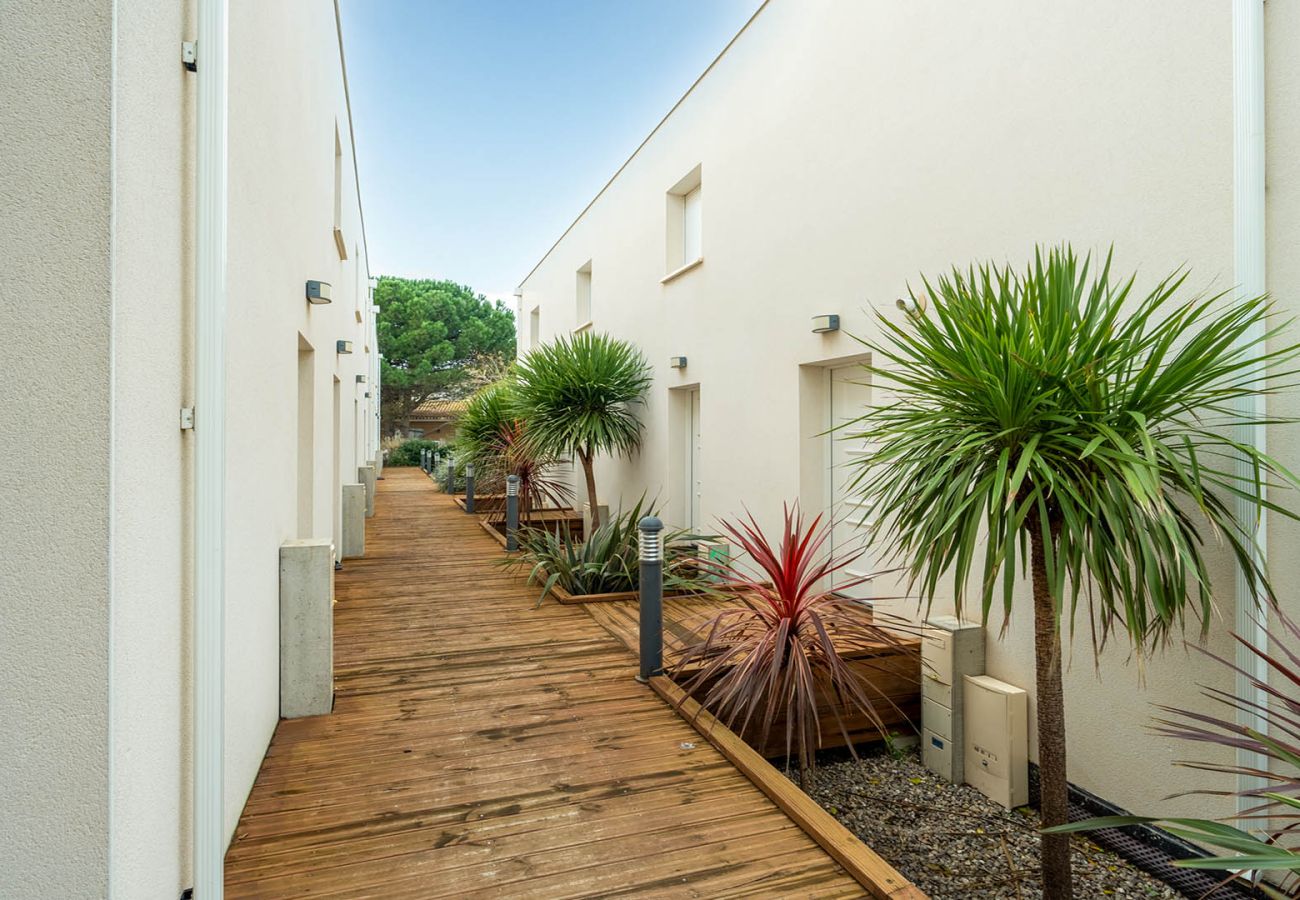 Villa à Sérignan - Jolie maison avec jardin proche plage 6 personnes