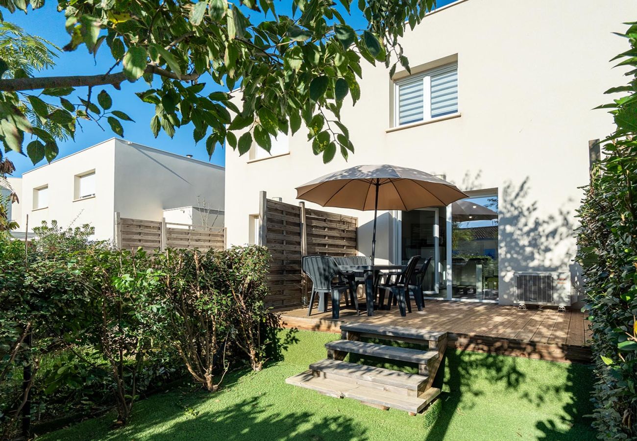Villa à Sérignan - Jolie maison avec jardin proche plage 6 personnes