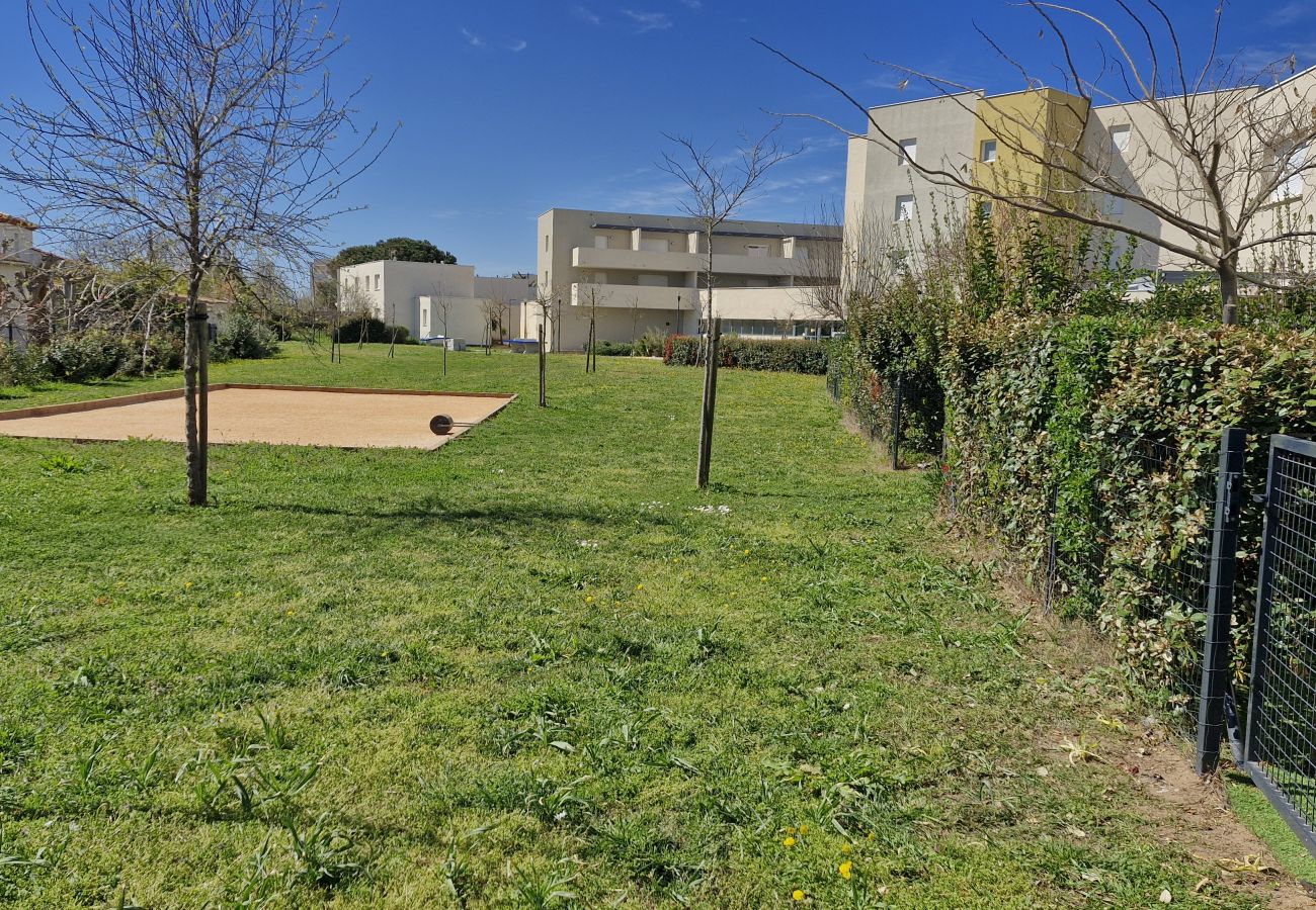 Villa à Sérignan - Jolie maison avec jardin proche plage 6 personnes