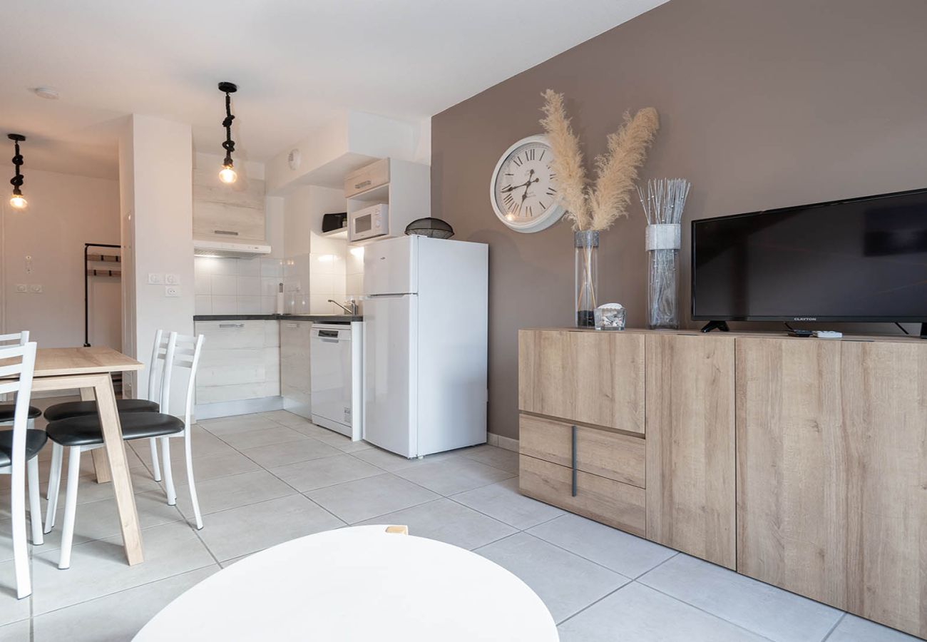 Villa à Sérignan - Villa duplex 6 pers avec  jardin et clim