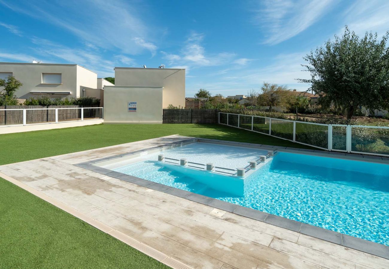 Villa à Sérignan - Villa duplex 6 pers avec  jardin et clim