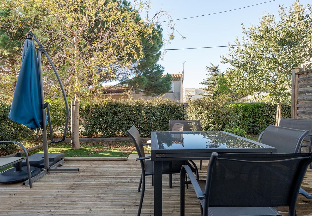 Villa à Sérignan - VILLA 8 Pers avec jardin privatif