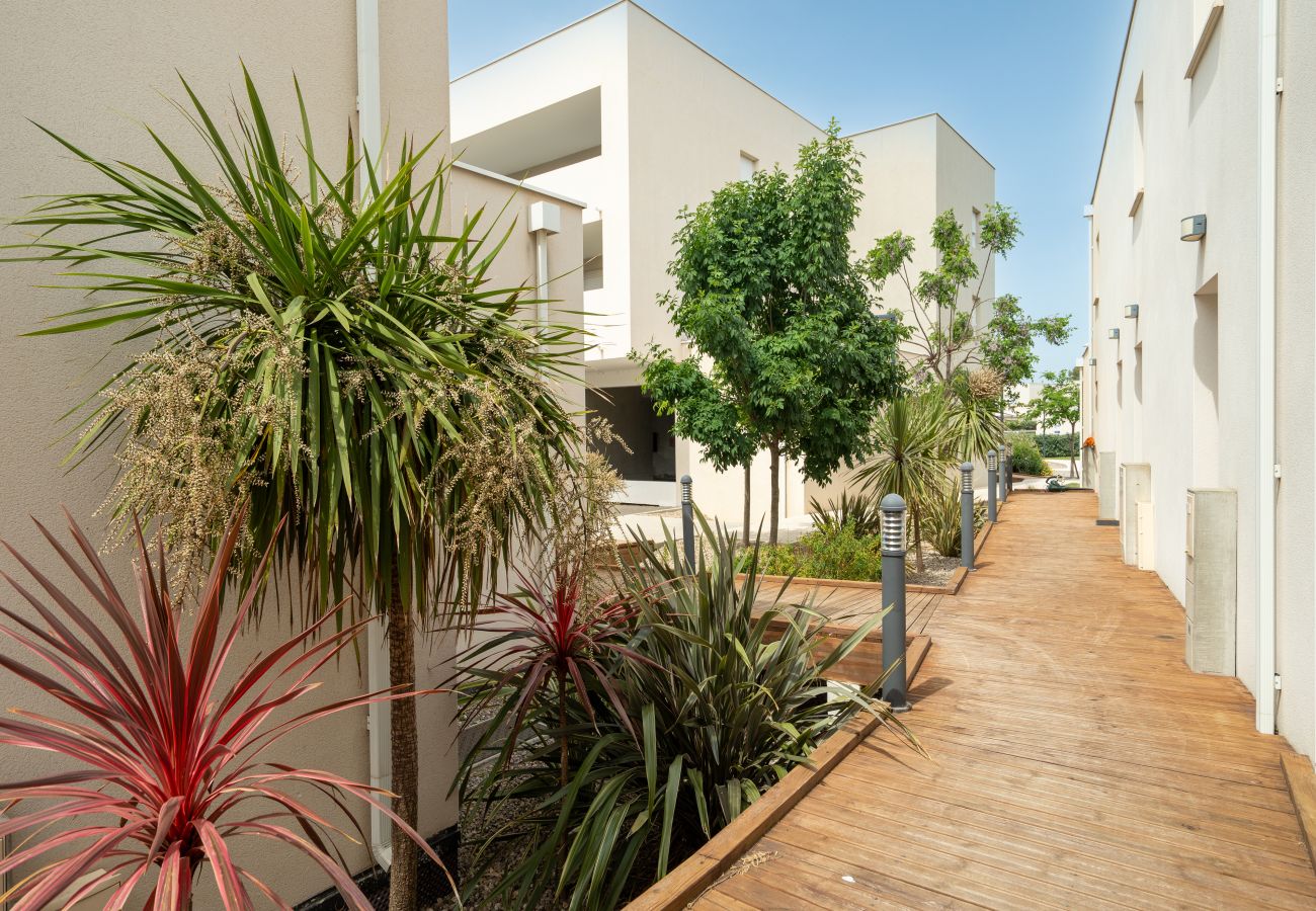 Villa à Sérignan - Villa 6 pers avec jardin dans résidence avec piscine