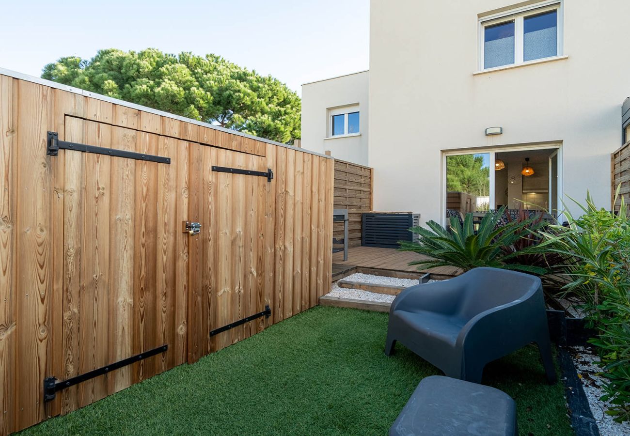 Villa à Sérignan - Villa 4 pers avec jardin dans résidence avec piscine