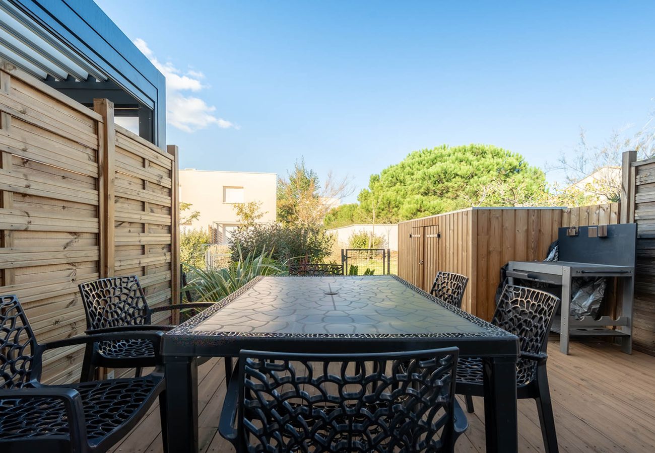 Villa à Sérignan - Villa 4 pers avec jardin dans résidence avec piscine