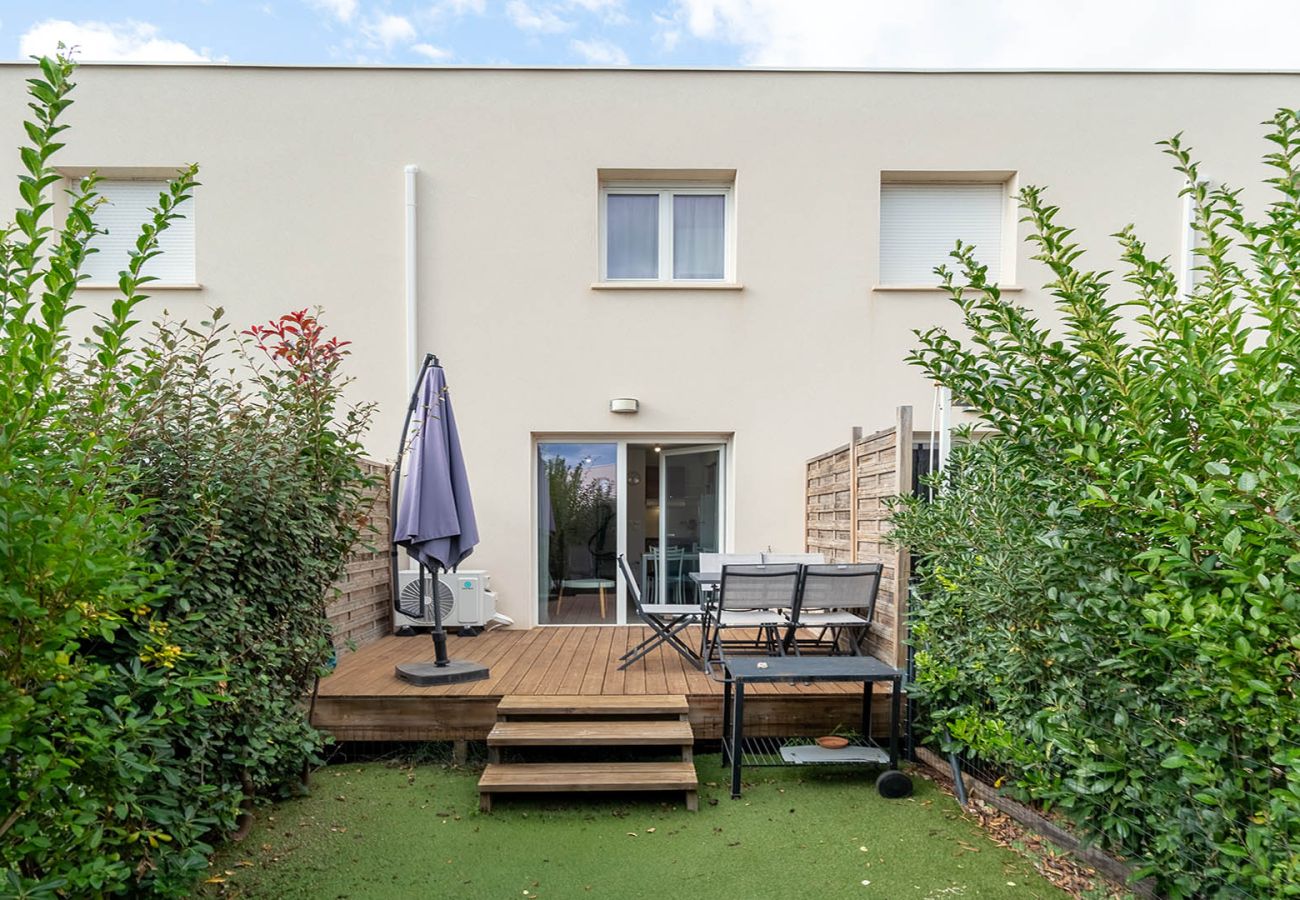 Villa à Sérignan - Villa 6 pers avec jardin dans résidence avec piscine