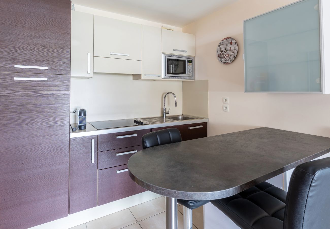 Appartement à Mandelieu-la-Napoule - Bel Appt avec grand jardin pour 4 pers
