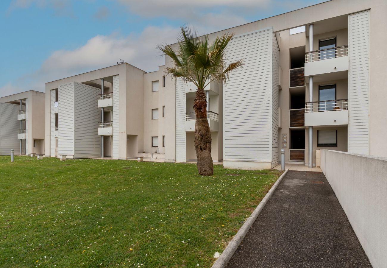 Appartement à Mandelieu-la-Napoule - Bel Appt avec grand jardin pour 4 pers