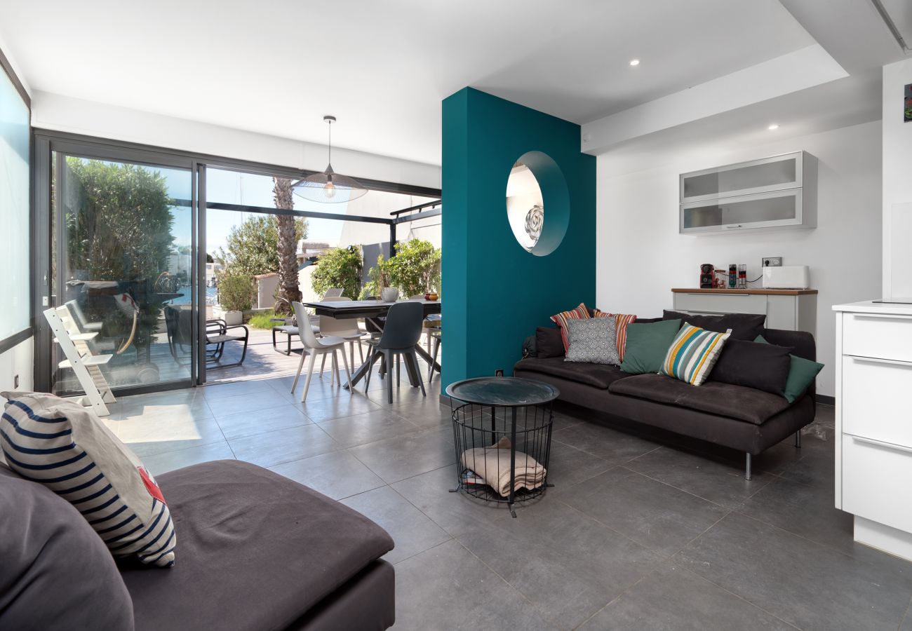 Villa à Le Grau-du-Roi - Villa 6 pers avec vue exceptionnelle sur la Marina
