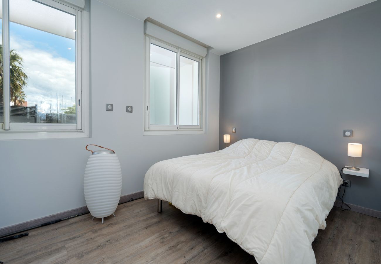 Villa à Le Grau-du-Roi - Villa 6 pers avec vue exceptionnelle sur la Marina