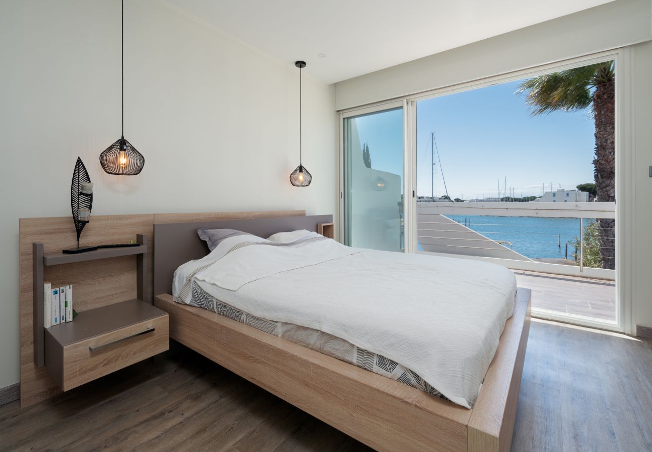 Villa à Le Grau-du-Roi - Villa 8 pers avec vue exceptionnelle sur la Marina