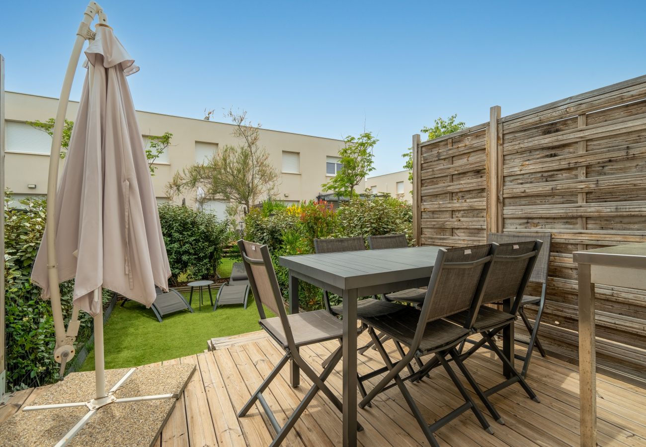 Villa à Sérignan - Villa 6 pers avec  jardin et piscine proche plage