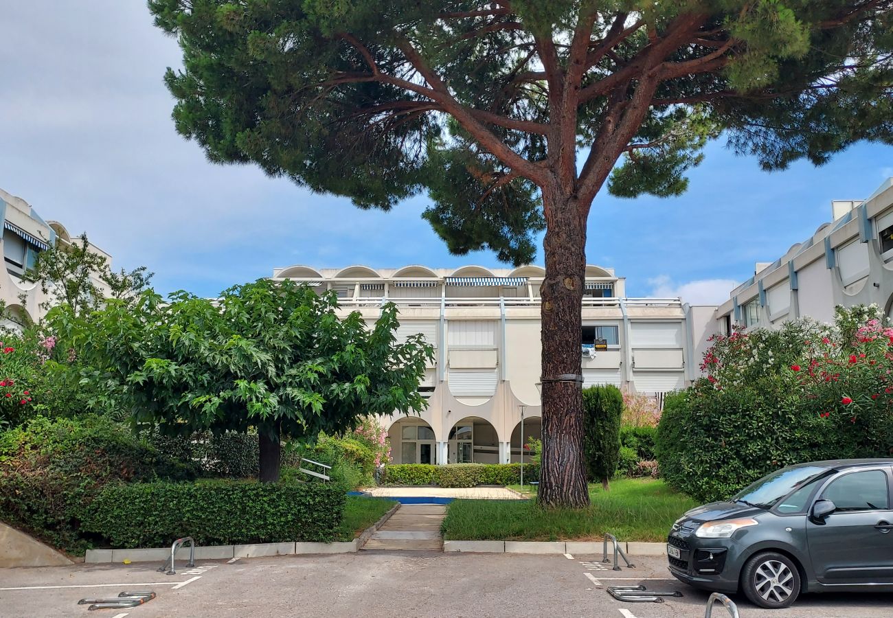 Appartement à Le Grau-du-Roi - Bel Appt avec piscine proche plage