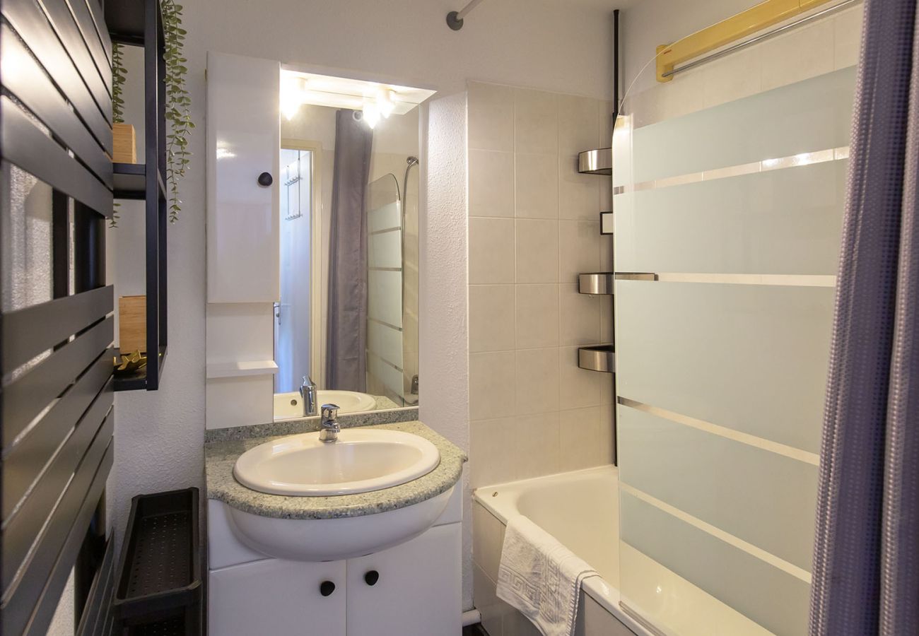 Studio à Germ - superbe vue sur les pistes depuis ce Studio pour 4 pers