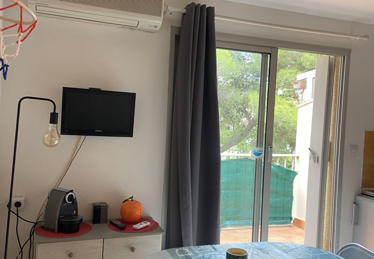 Studio à Agde - Charmant  apart 3 pers avec terrasse