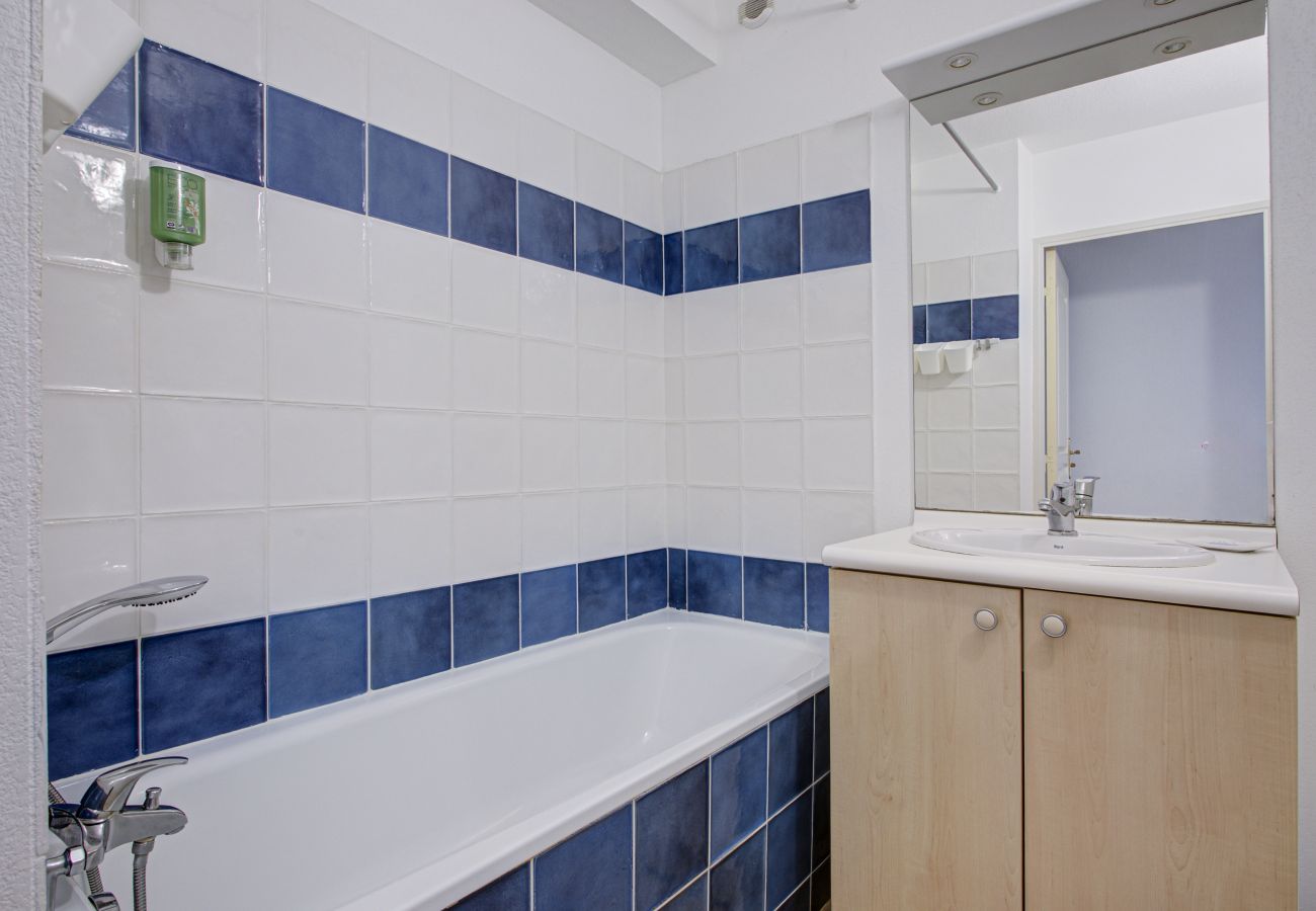 Maison à Homps - Villa 6 pers avec jardin dans résidence avec piscine