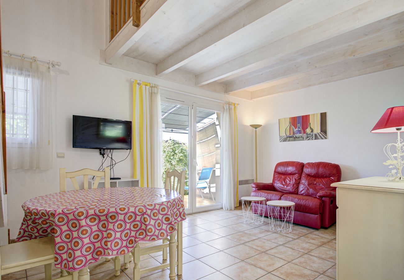 Maison à Homps - Villa 6 pers avec jardin dans résidence avec piscine