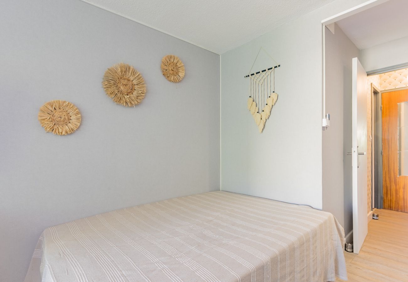 Studio à Agde - Petit studio, 4 couchages