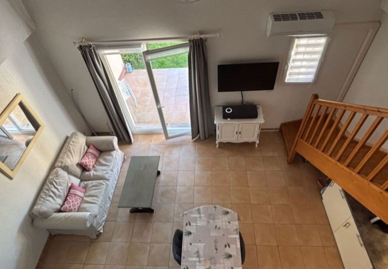 Villa à Homps - Villa duplex climatisé, 4 pers, avec jardin clos