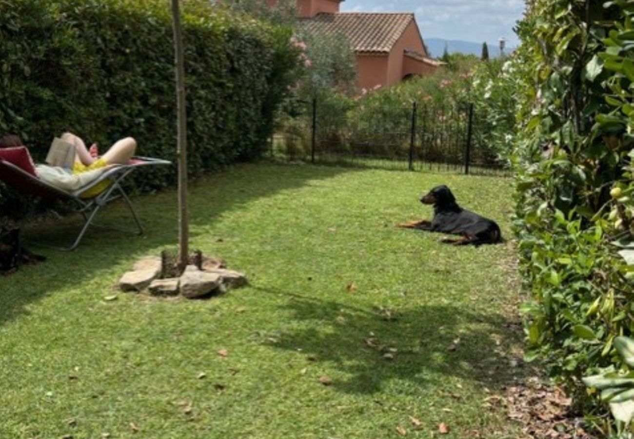 Villa à Homps - Villa duplex climatisé, 4 pers, avec jardin clos