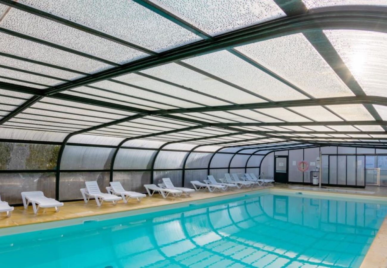 Maison à Saint-Nic - Maison 6 pers dans résidence avec piscine