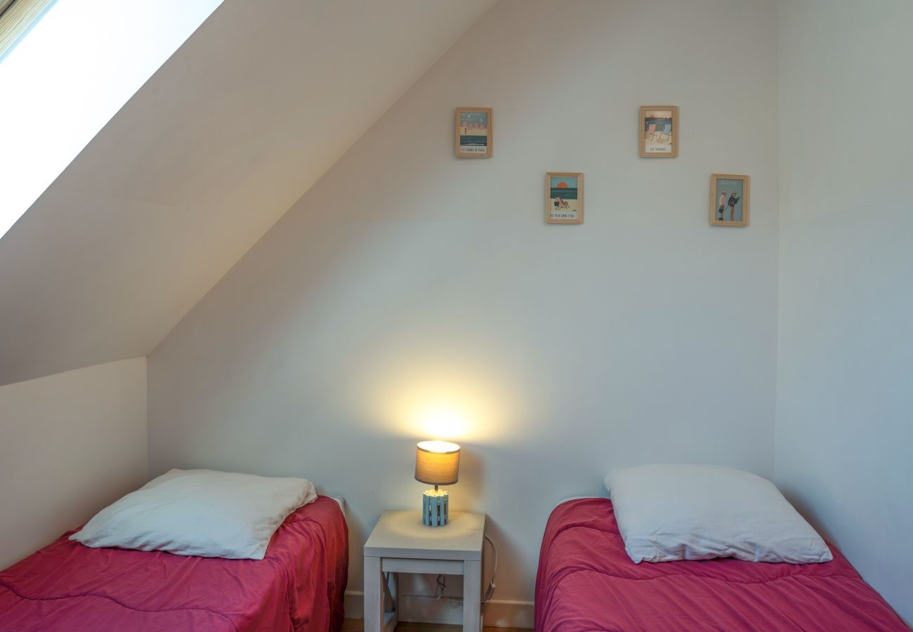 Maison à Saint-Nic - Maison 6 pers dans résidence avec piscine