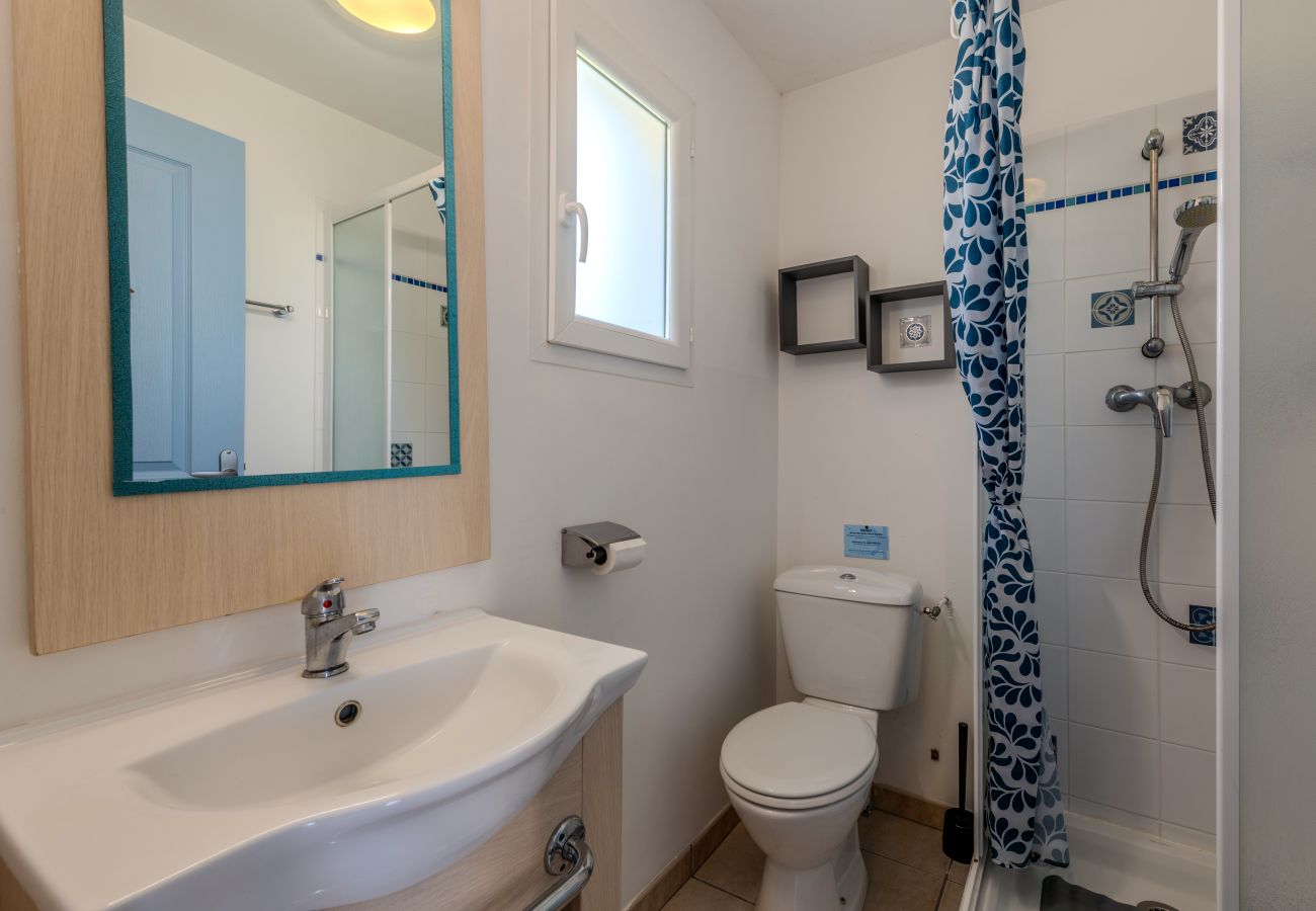 Maison à Saint-Nic - Maison 6 pers dans résidence avec piscine