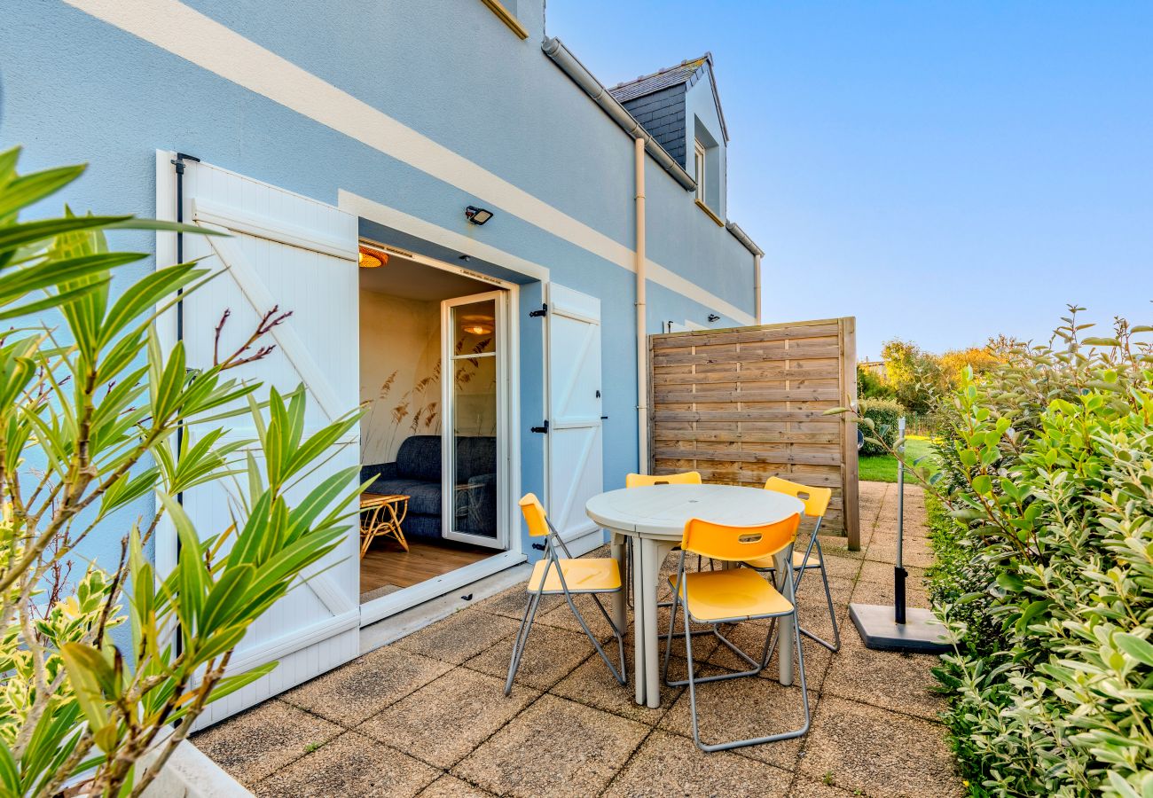 Maison à Saint-Nic - Charmante maison avec extérieur, 4 pers, vue mer