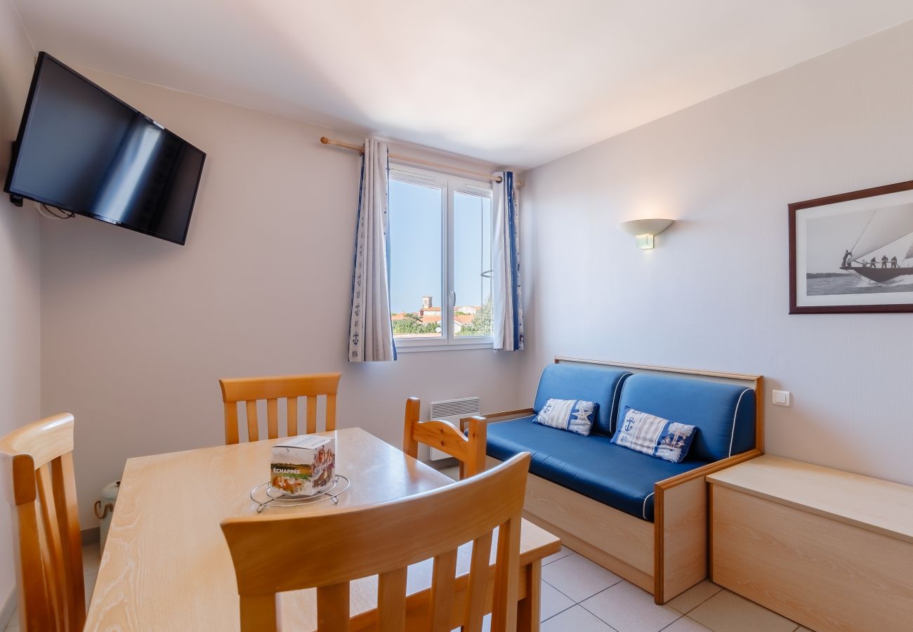 Appartement à La Tranche-sur-Mer - Bel Appt 5 pers en bord de plage avec piscine