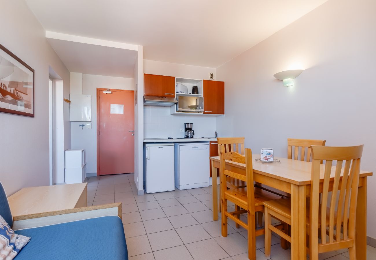 Appartement à La Tranche-sur-Mer - Bel Appt 5 pers en bord de plage avec piscine