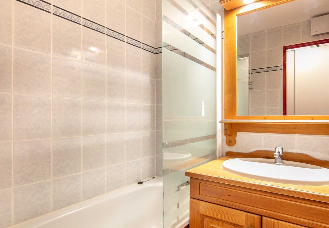 Appartement à Modane - Appartement montagnard, 4 pers, vue montagne