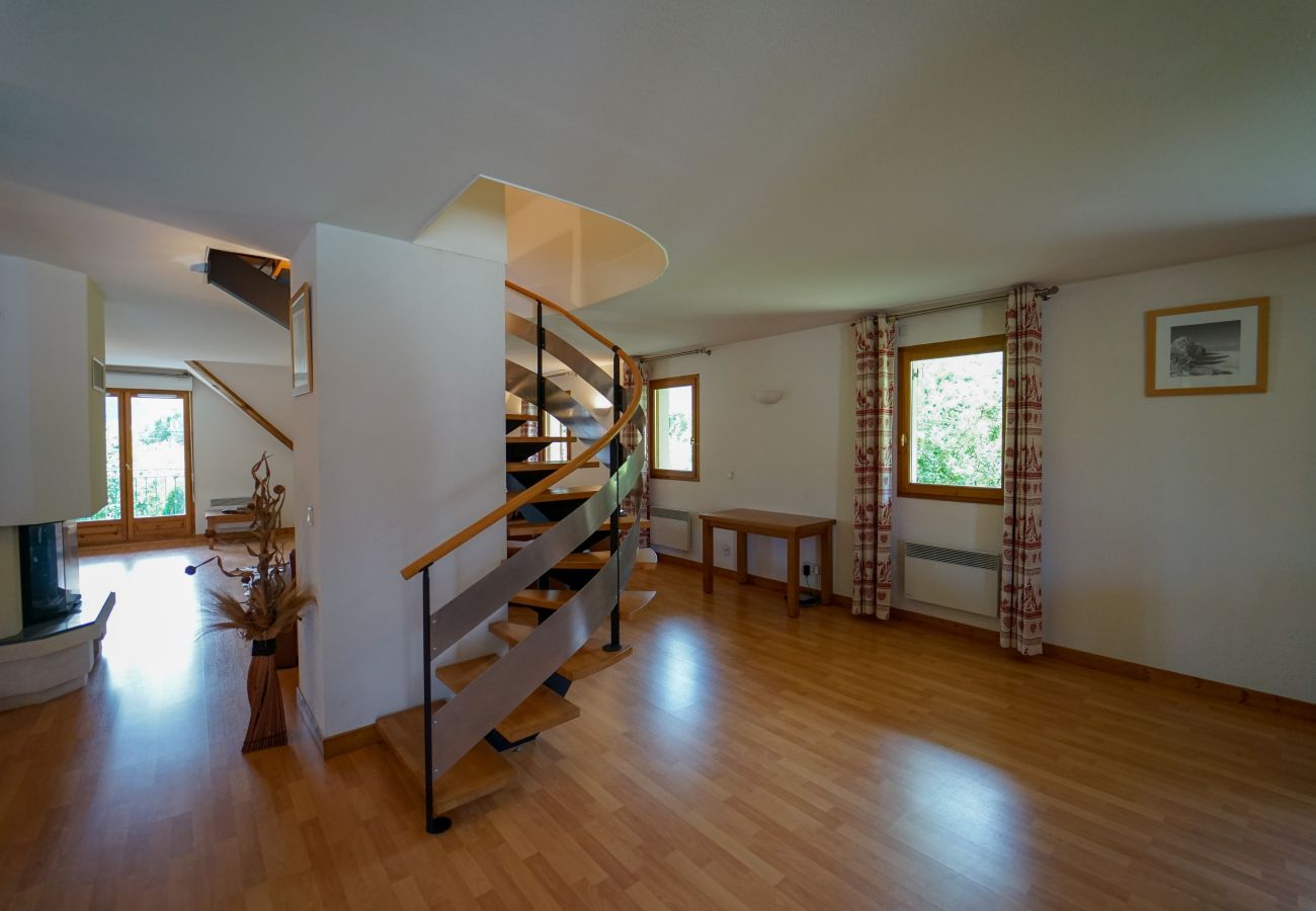 Appartement à Giez - Appartement duplex, 10 pers, vue nature