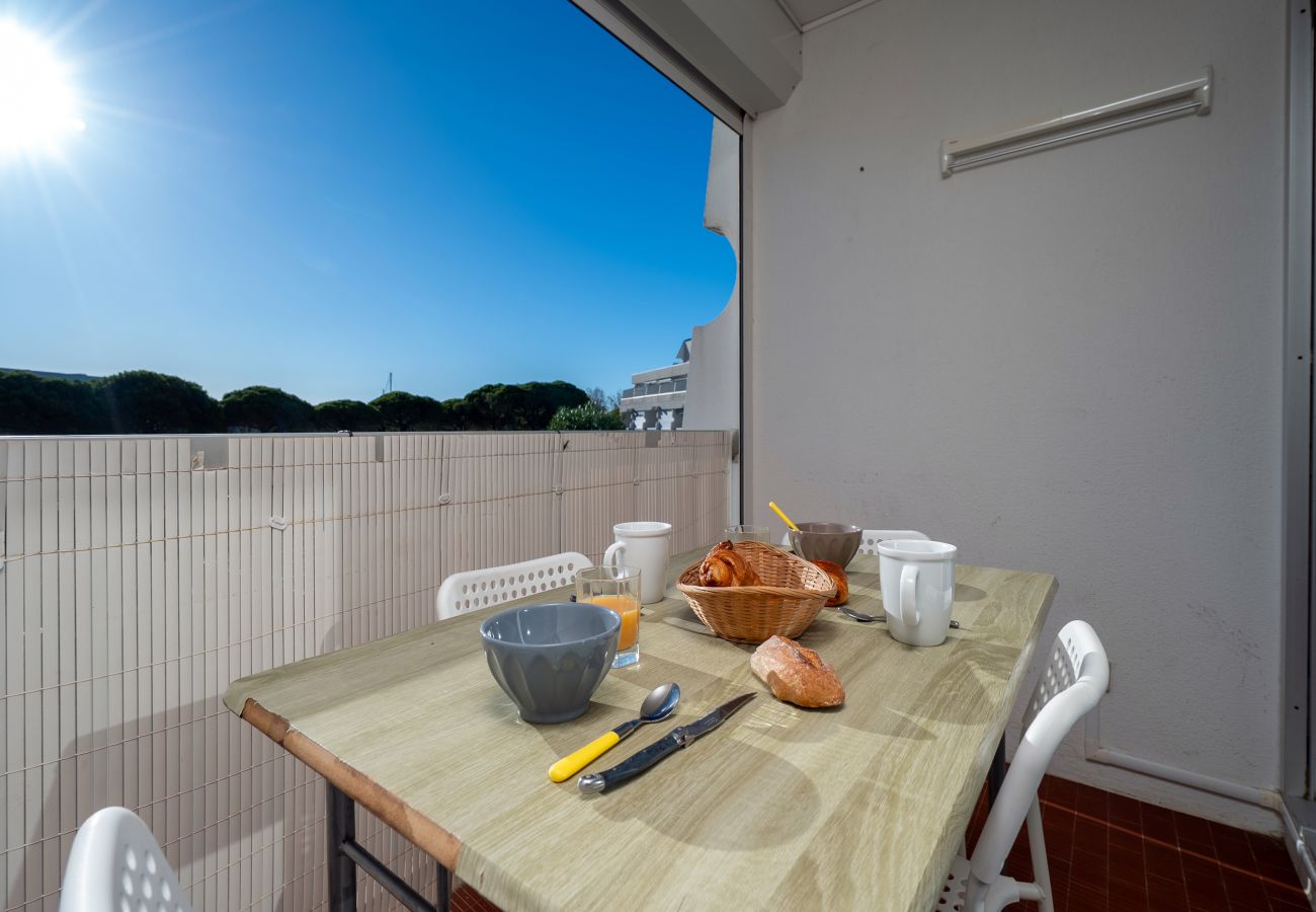 Studio à Le Grau-du-Roi - Studio rénové, 4 pers, balcon