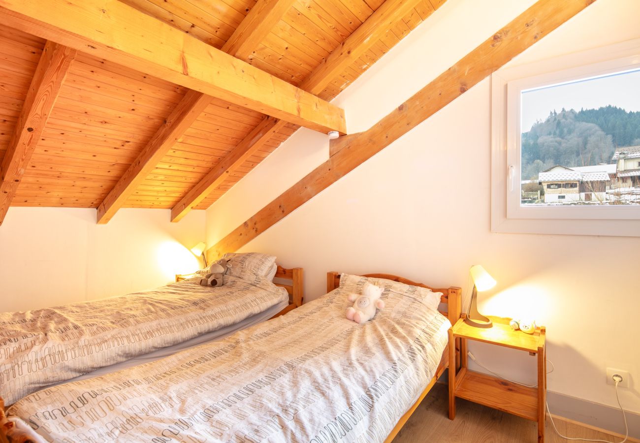 Chalet à Morillon - Chalet 8 pers au bord du Lac Bleu