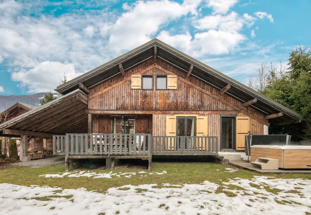 Chalet à Morillon - Chalet 8 pers au bord du Lac Bleu