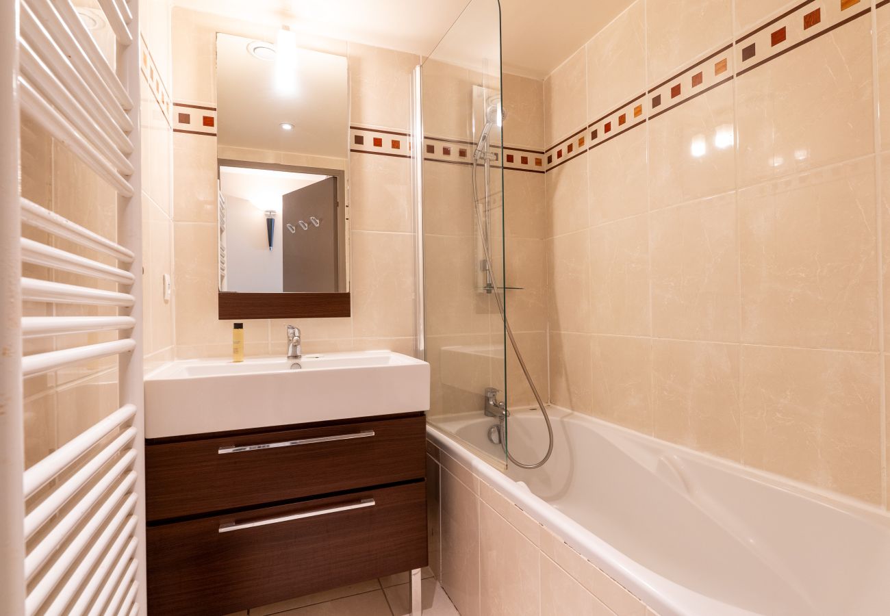 Appartement à Mandelieu-la-Napoule - Bel Appt climatisé pour 4pers 