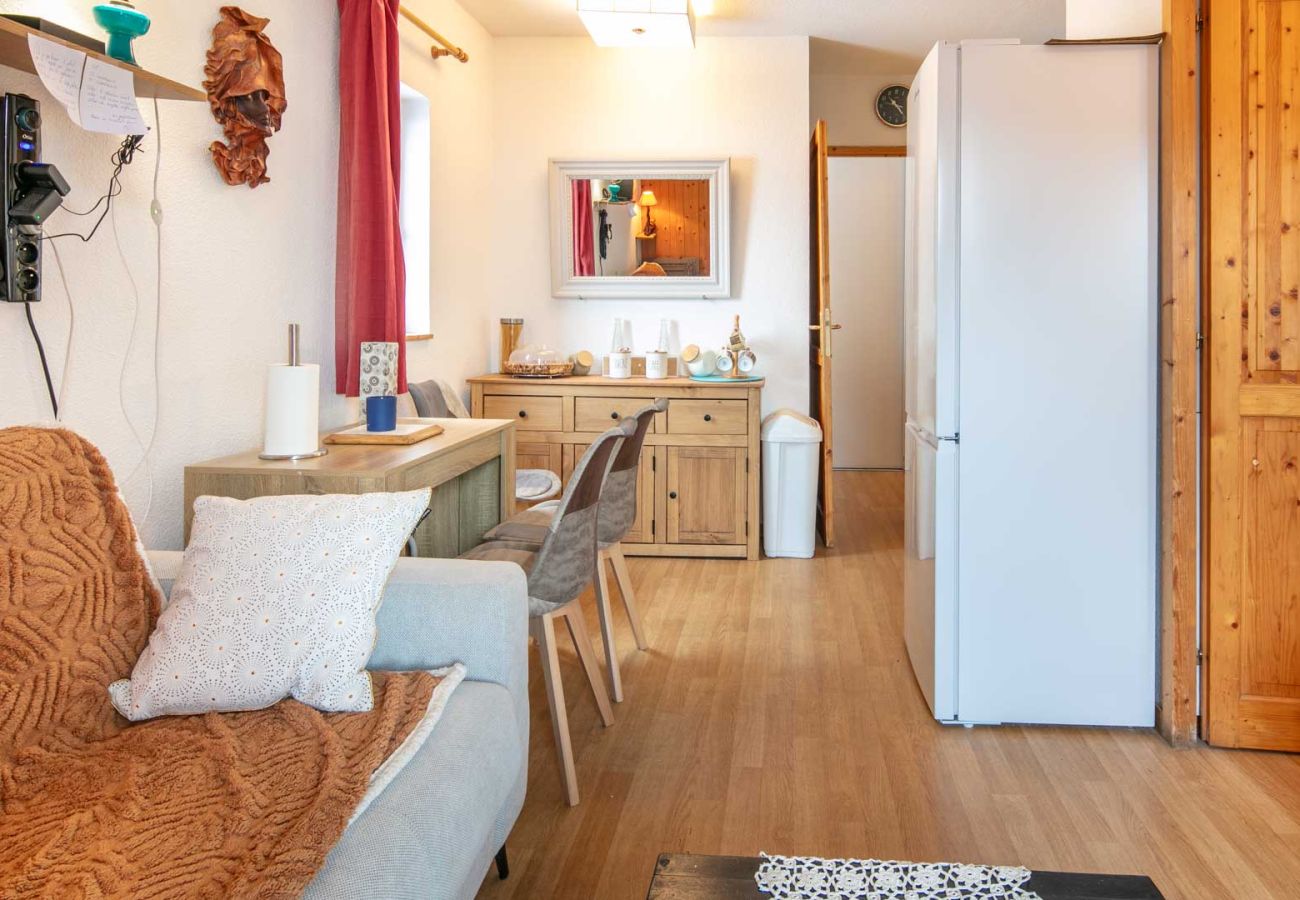 Appartement à Saint-Sorlin-d´Arves - Appartement lumineux 6 pers - Balcon - Parking - Piscine