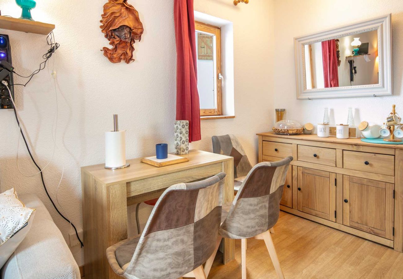 Appartement à Saint-Sorlin-d´Arves - Appartement lumineux 6 pers - Balcon - Parking - Piscine