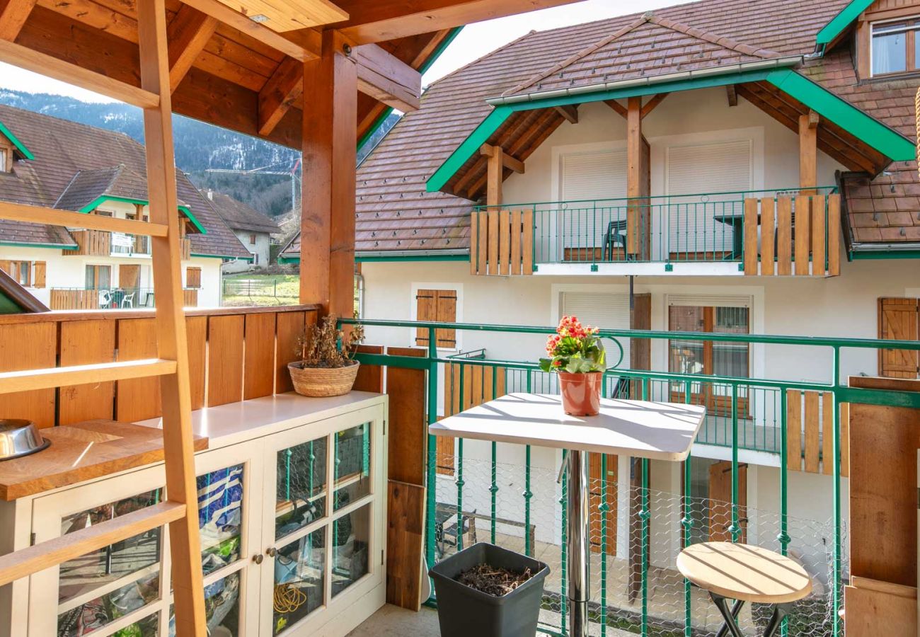 Studio à Giez - Studio accueillant 2 pers - Balcon - Piscine