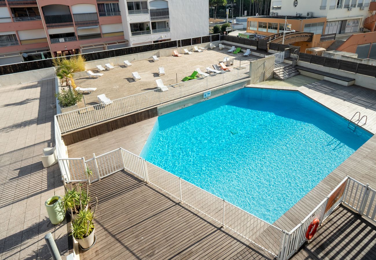 Studio à Agde - Studio coquet 2 pers, vue piscine, balcon 