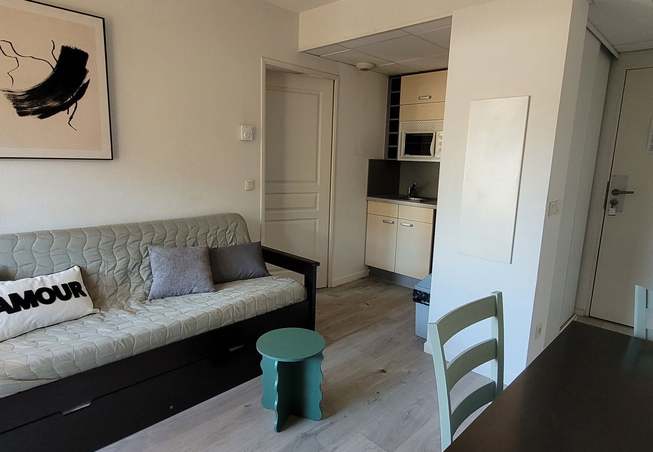 Appartement à Grasse - Appartement avec magnifique vue du balcon, et piscine