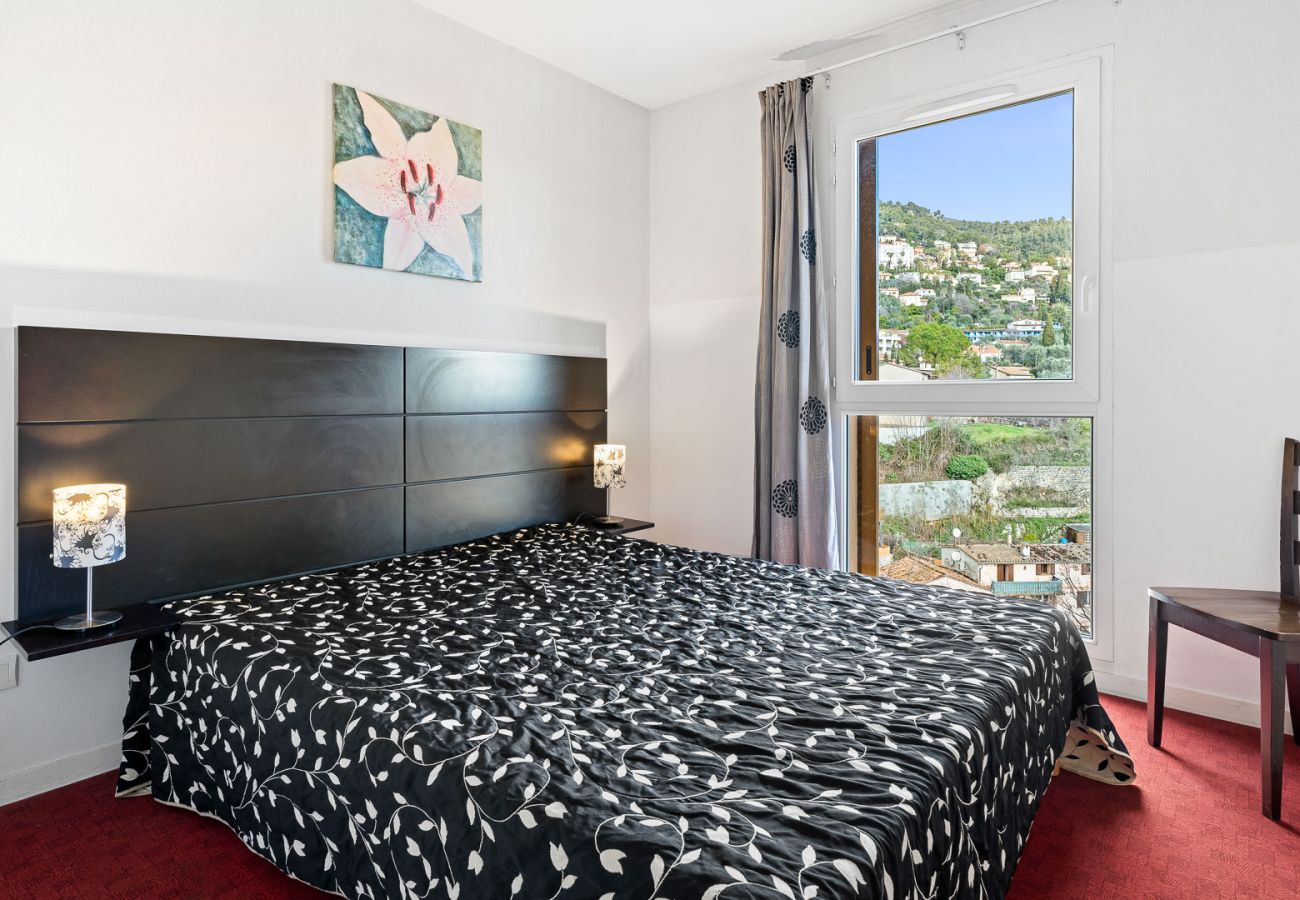 Appartement à Grasse - charmant appt 4 pers vue montagne