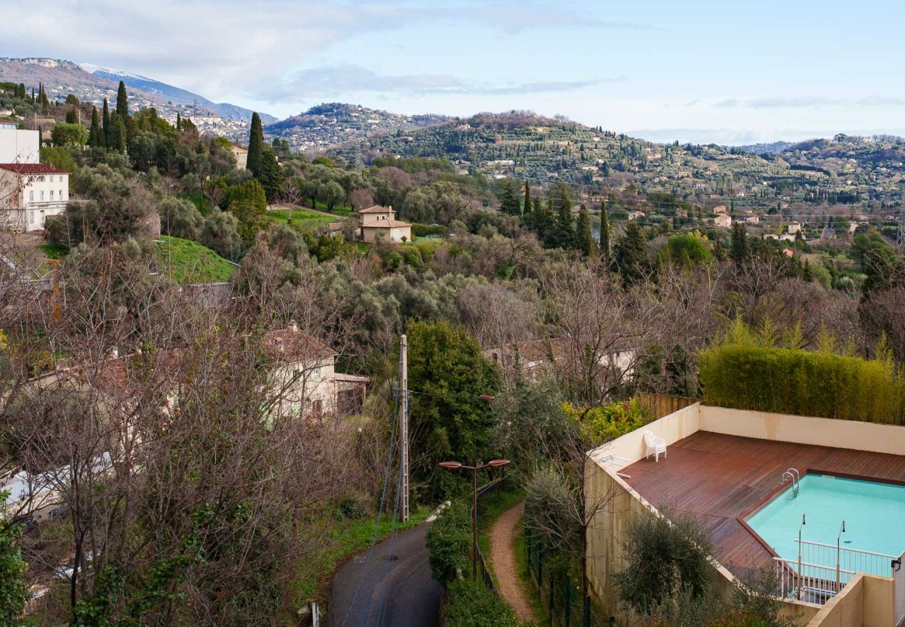 Appartement à Grasse - charmant appt 4 pers vue montagne