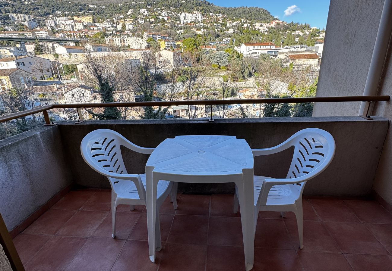 Appartement à Grasse - Charmant appartement 4 pers avec balcon