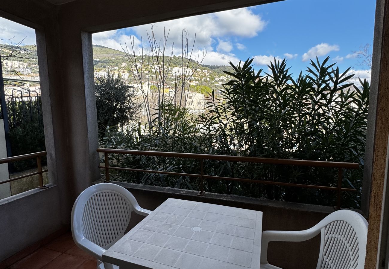 Appartement à Grasse - Appartement lumineux 4 pers, avec balcon