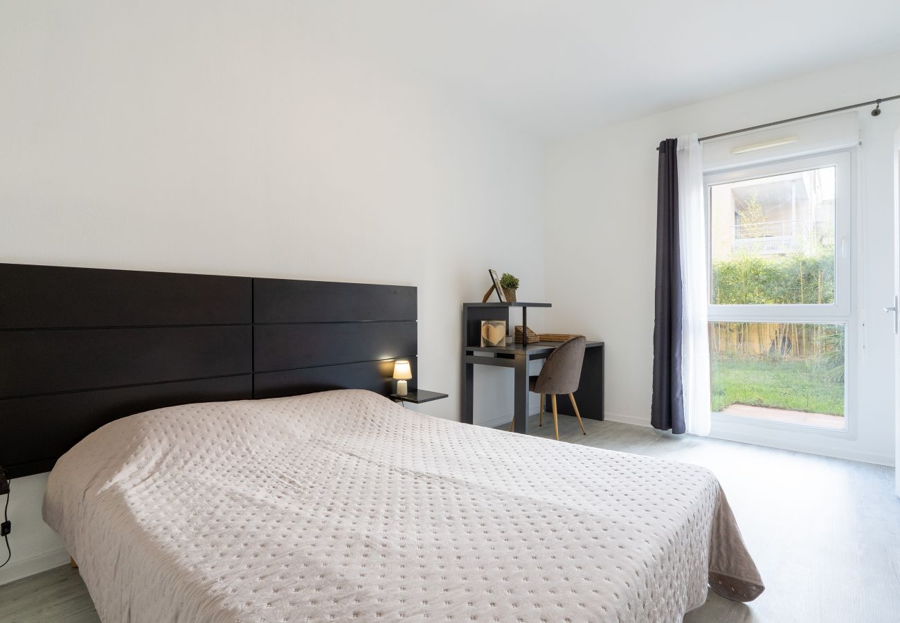 Appartement à Grasse - Appartement lumineux 4 pers, avec Jardin